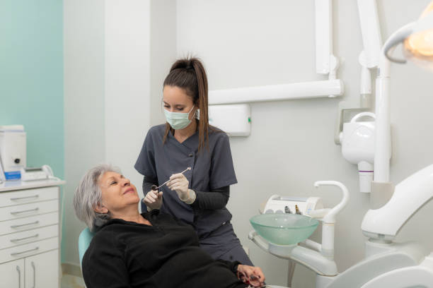 Best Cosmetic Emergency Dentistry in Orland Hls, IL